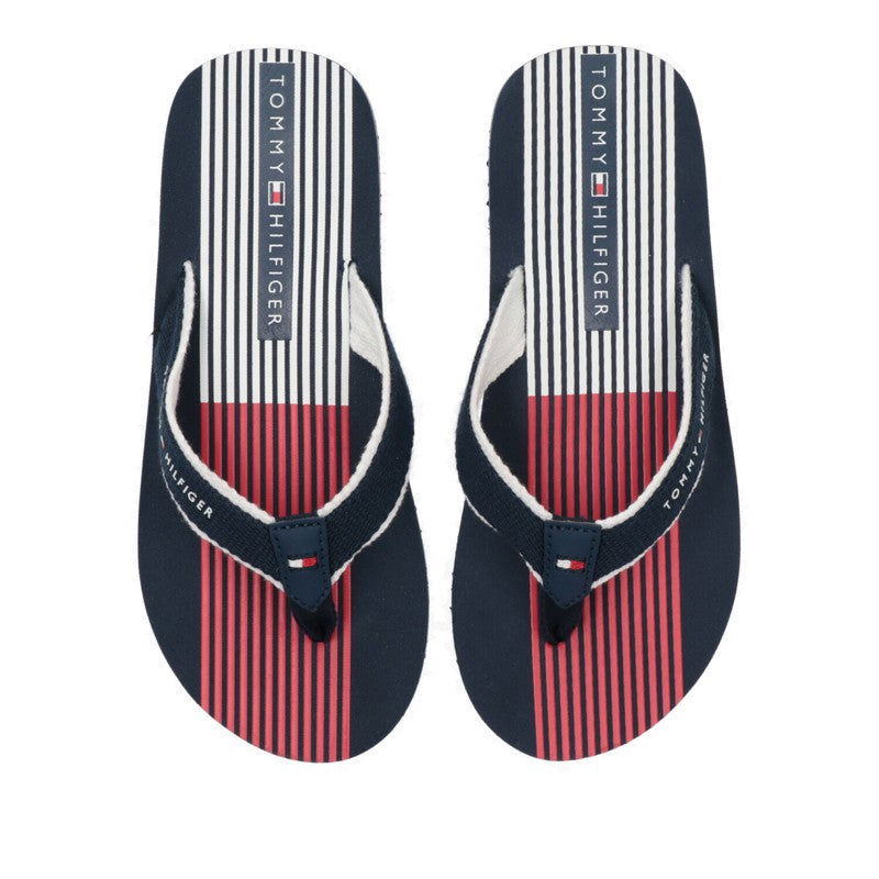 Klapki młodzieżowe unisex TOMMY HILFIGER T3B0-30984-0058800 kolor granat - - #tag1# - #tag2# - #tag3# - #tag4#